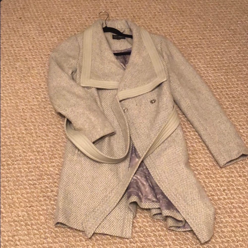 LIKE NEW Jessica Simpson Coat
